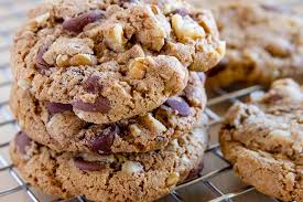 Chocolate Chip Cookies with Walnut and Pecans